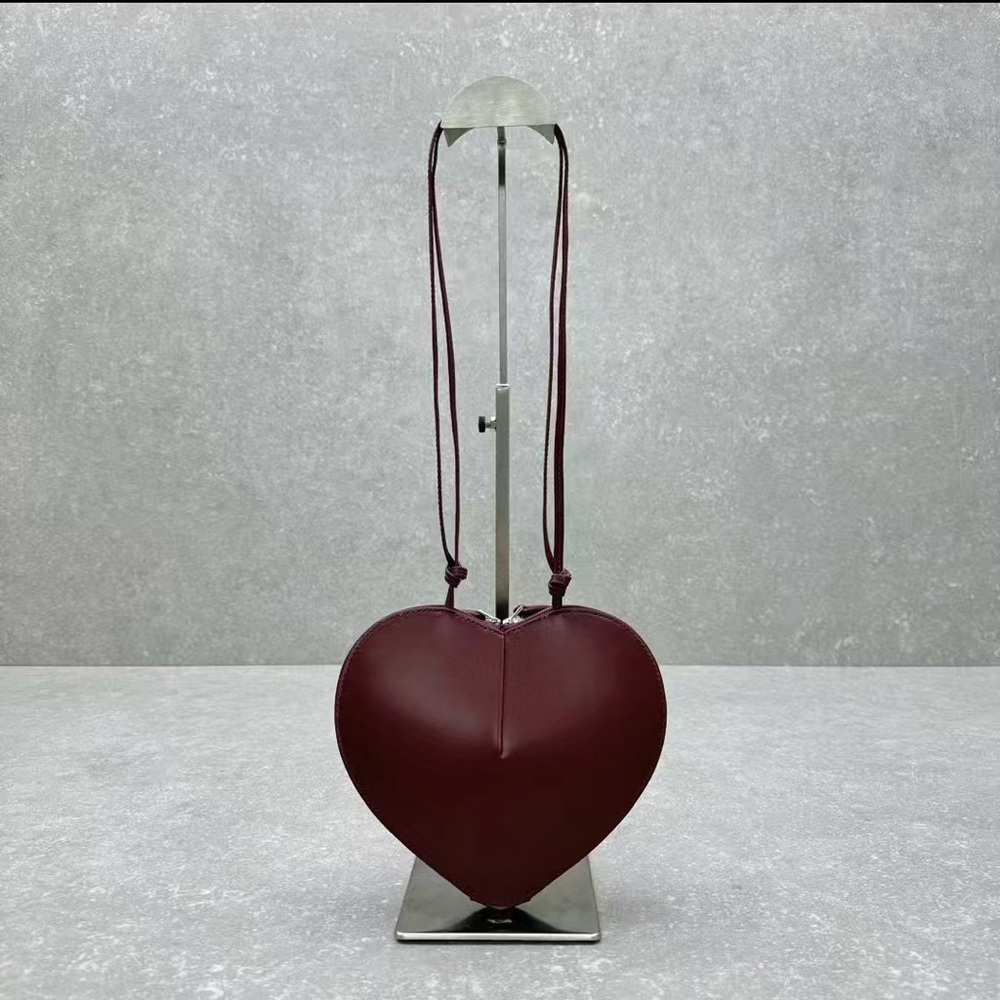 ALAIA Wine Red Love Bag - Picture 2 of 5